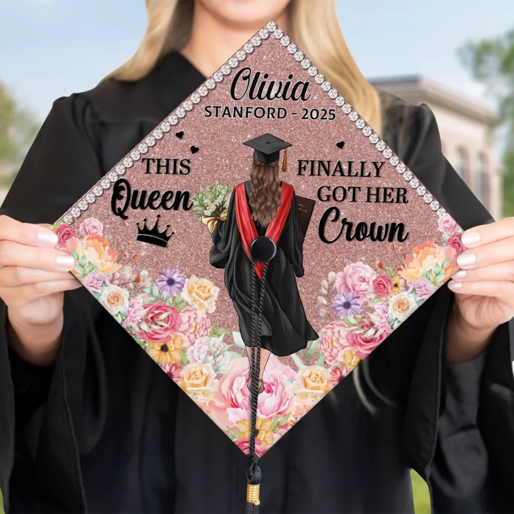 This Queen Finally Got Her Crown - Family Personalized Custom Graduation Cap - Graduation Gift For Family Members, Siblings, Brothers, Sisters - Robaser