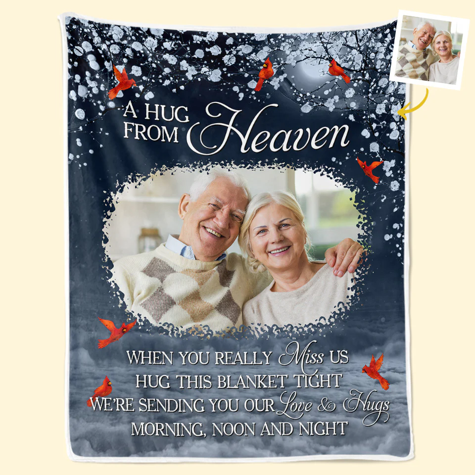 Custom Photo I'm Sending You My Hug From Heaven - Memorial Personalized Custom Blanket - Christmas Gift, Sympathy Gift For Family Members - Robaser